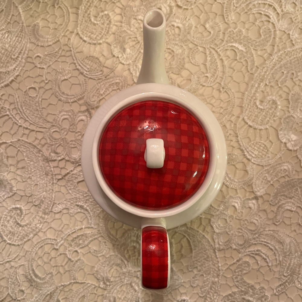 Christmas Tea Pot - Picture 6 of 9